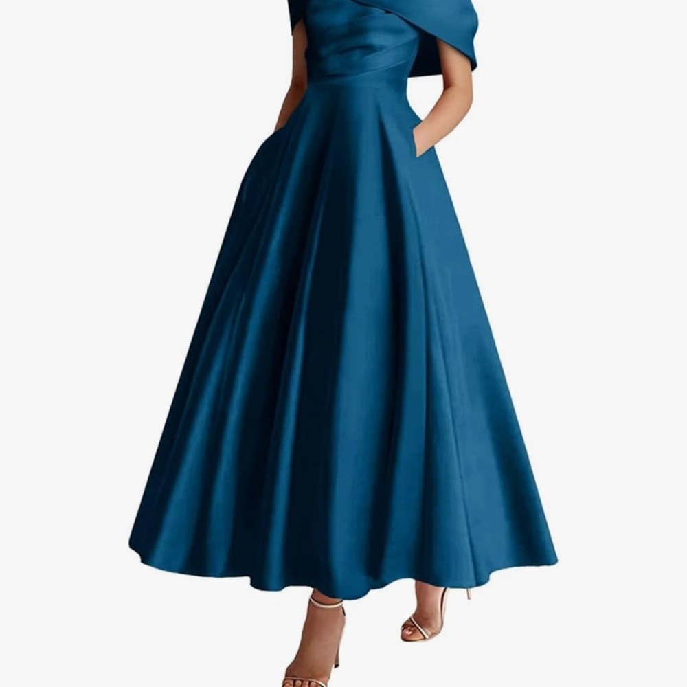 Elegant Blue Midi Dress
